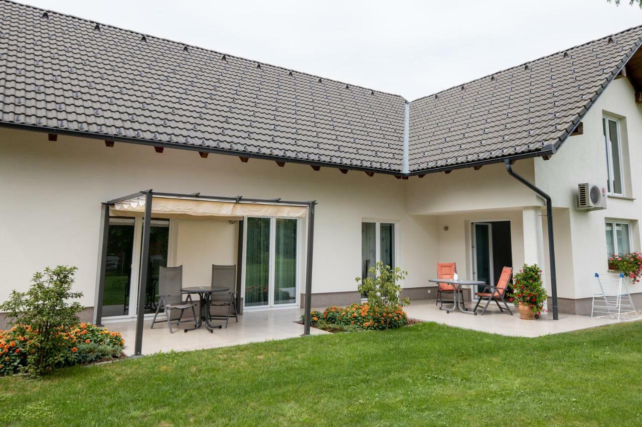 Sobe Meta Bed & Breakfast Brezje Eksteriør bilde