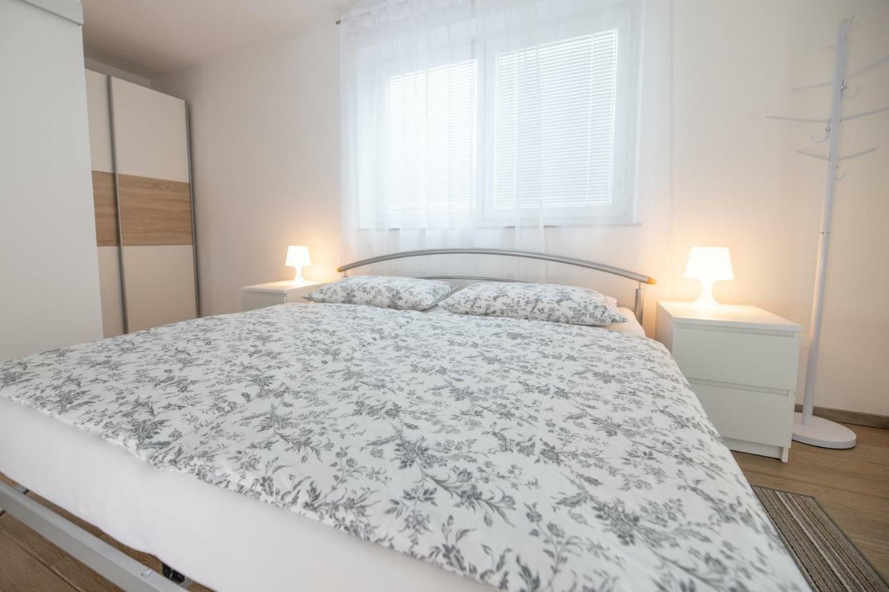 Sobe Meta Bed & Breakfast Brezje Eksteriør bilde